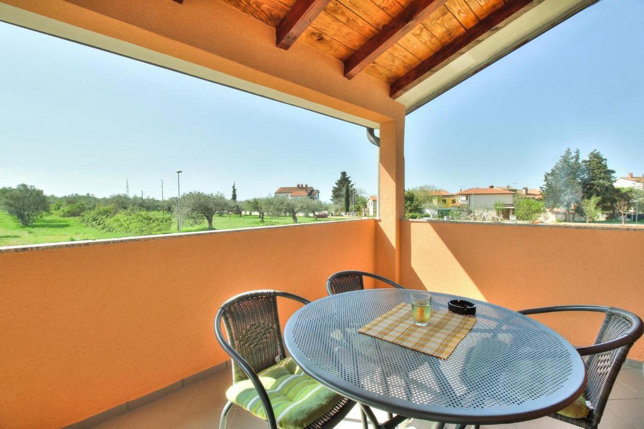 Apartments Antunovic Umago Esterno foto